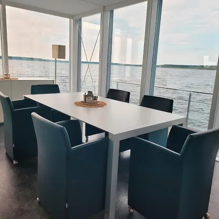 Schwimmendes Ferienhaus Water 17 Elsterheide